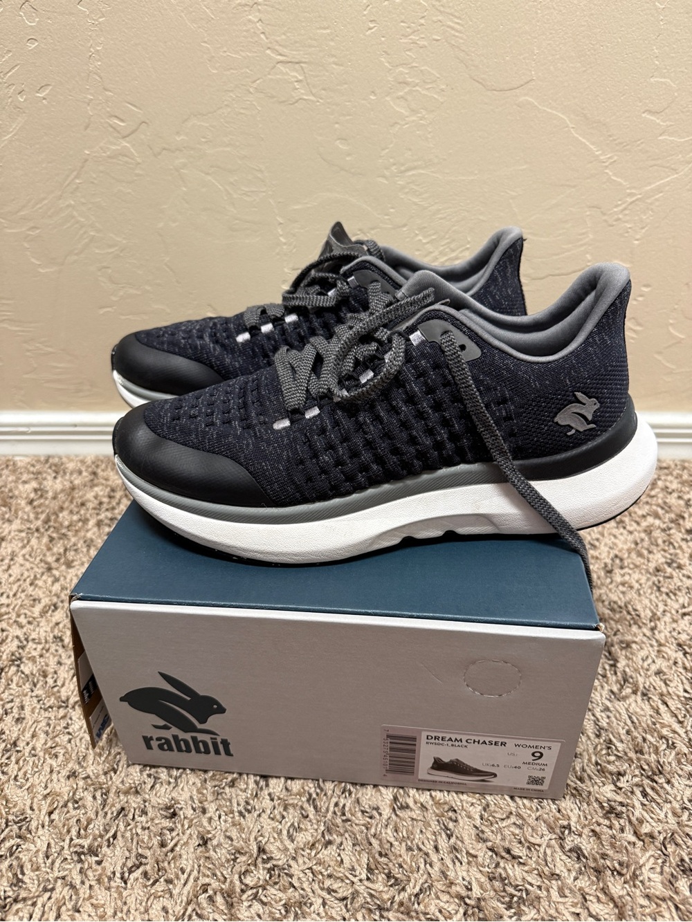 Rabbit Dream Chaser Women's Black Knit Athletic Shoes